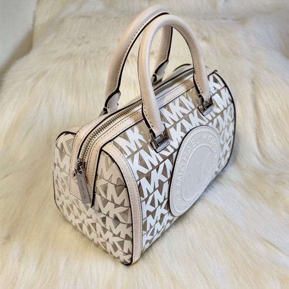 ⛔️SOLD⛔️MK Sport Duffle Satchel - Picture 5 of 8